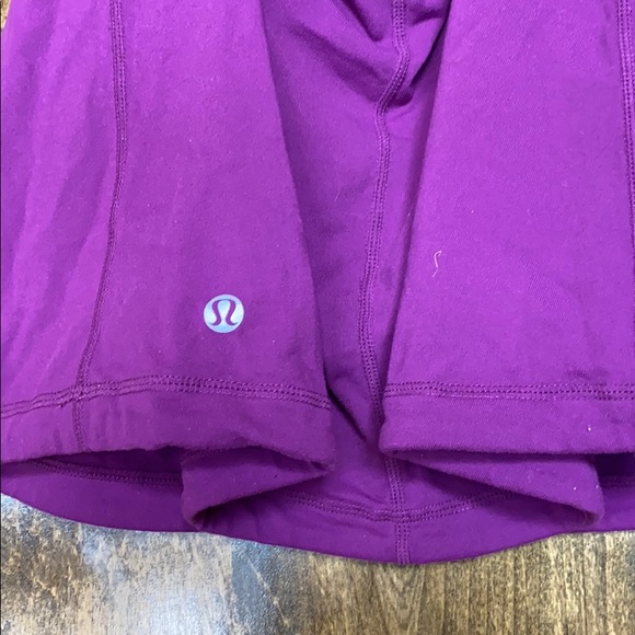 Lululemon Purple Yoga Top with Bra Size 6 - Picture 4 of 7